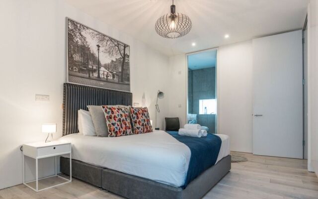 The Michael Collins Suite by 5STARSTAY