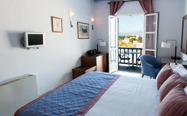 Poseidon Hotel & Suites