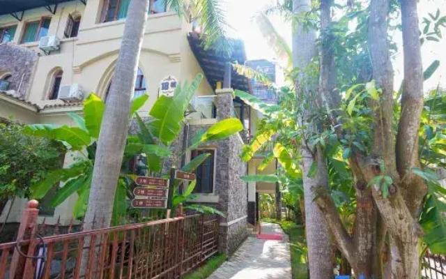 Xishuangbanna Lanzhu Villa Hotel