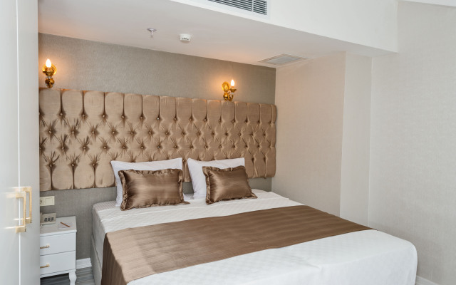 Grand Pamir Hotel