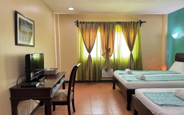 Ovemar Resort Hotel Near Vigan