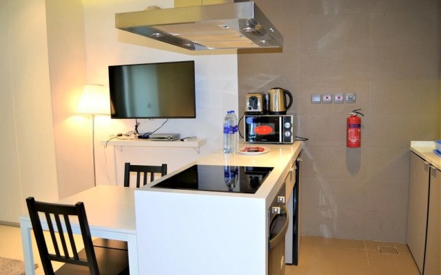 AST - Modern studio flat with balcony