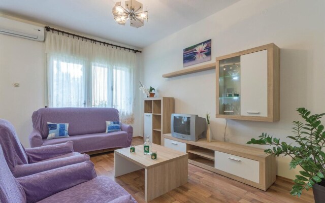 Awesome Home in Fazana With Wifi and 2 Bedrooms