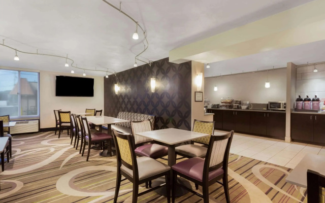 La Quinta Inn by Wyndham Binghamton - Johnson City