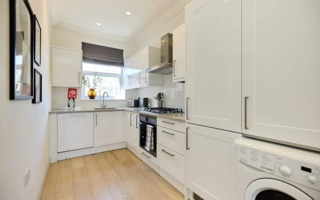 The Leghorn Quarters - Modern 3bdr With Balcony