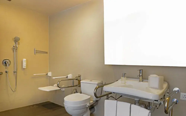 Holiday Inn Express and Suites Hyderabad