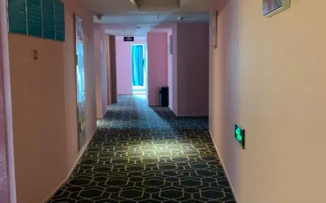 Beiai Hotel (Chongqing Daping Longhu Times Tianjie)