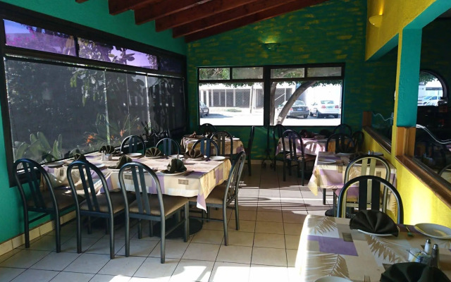 Corona Hotel & Spa