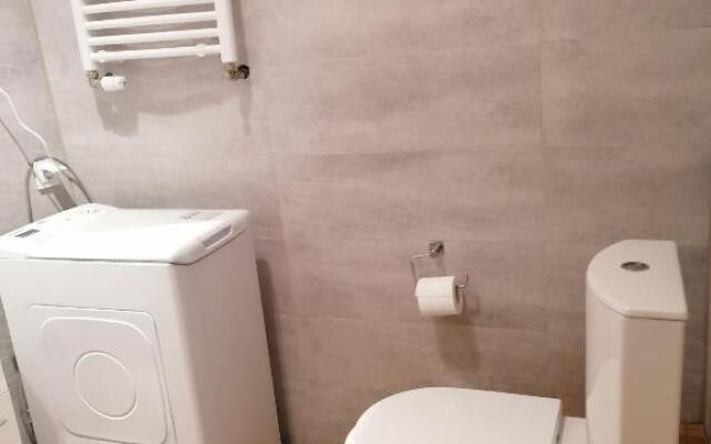 Hostel Tulip - Pokój 1 ze wspólną łazienką i kuchnią