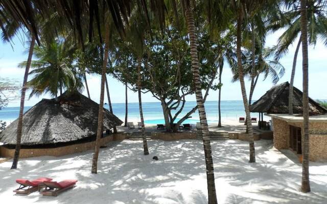 Kusini Beach Cottages