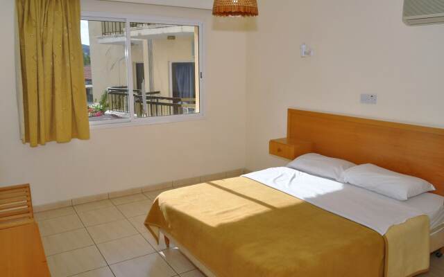 Mariela Hotel Apartments