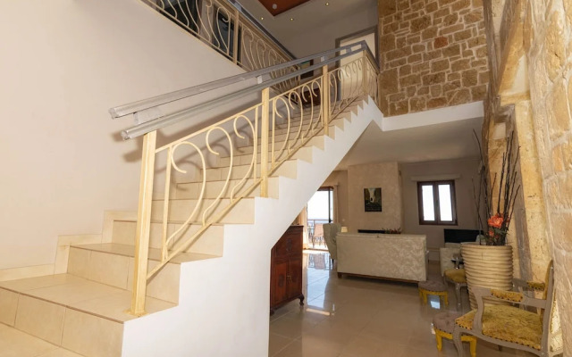 Armonia Seaside Villas