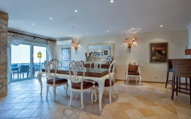 Carvoeiro Bay D Townhouse With Roof Top Jacuzzi