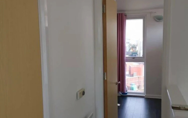 Dellehomes Remarkable 4-bed House in Manchester