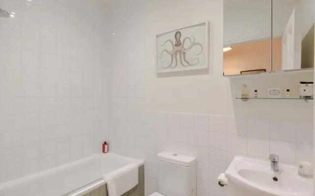 Traditional 2 Bed Apartment Notting Hill