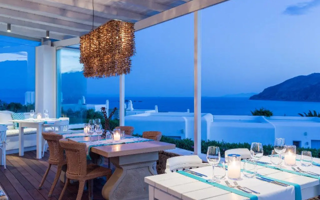Archipelagos Hotel