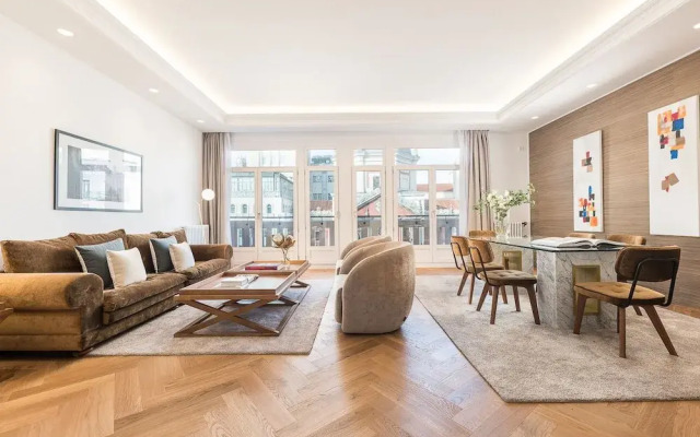 Home Club Alcala Apartments