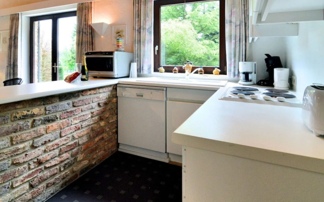 Cozy Bungalow With Large Enclosed Garden