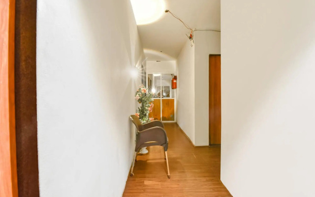 OYO Flagship 70029 Nidhivan Hotel And Rooms