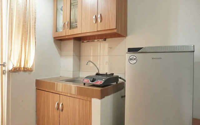 Cozy and Strategic Place Studio at Margonda Residence 4 Apartment