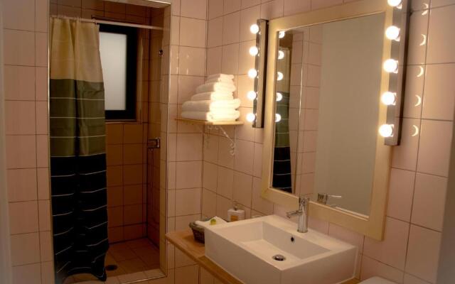 Theothea Suites