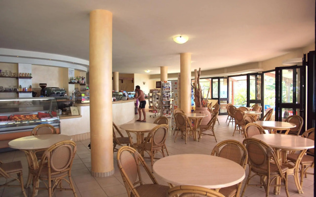 Esmeraldo Residence