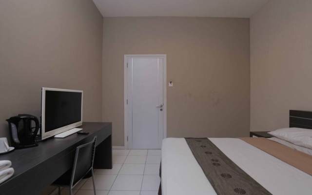 RedDoorz @ Sunset Point Seminyak – Guest Rooms – Kuta