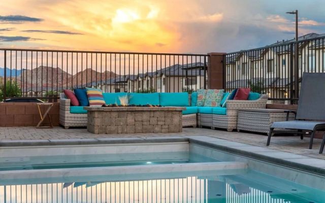 Winner, Winner! 13 Bedroom Home