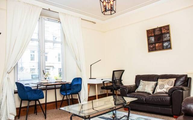 The Summit West End - 1BR Cosy Flat, Central, Wifi