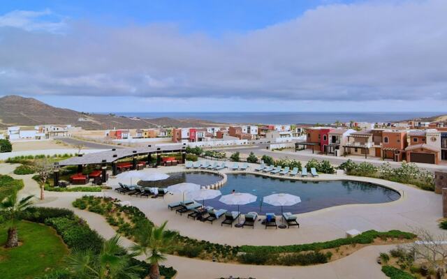 Beautiful Holiday Condo in a Prime Location in Cabo San Lucas 1025