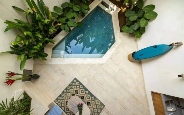 Elegant 1-br Villa With Pool, 800m to Echo Beach