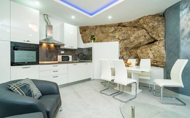 Hidden Gem Apartment