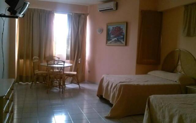 Aparta Hotel Jardines Metropolitanos