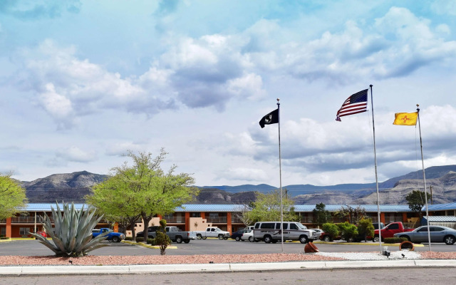 The Classic Desert Aire Hotel