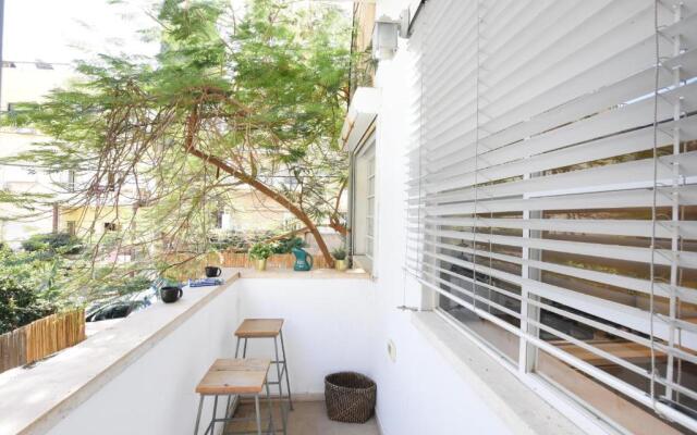 Quiet & Chic 3BR in Mapu 15 by HolyGuest