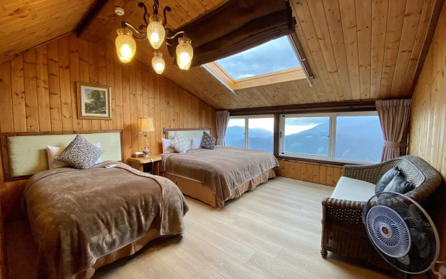Top Cloud Villa