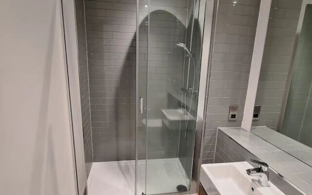 Birmingham City Centre - Modern 1 Bedroom Flat
