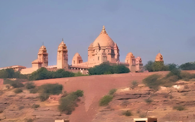 Royal Rais Guest House