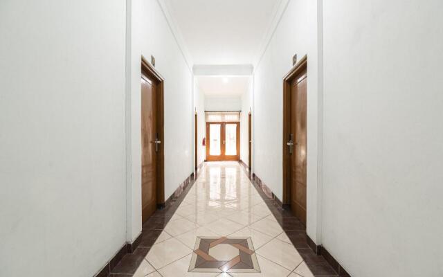 OYO 1339 Sinergi Hotel Tretes
