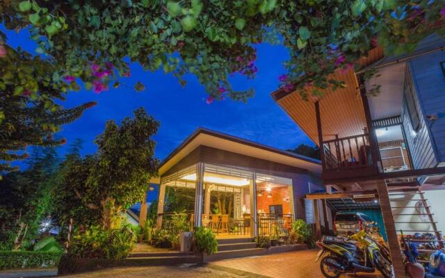 Fantasy Hill Bungalow