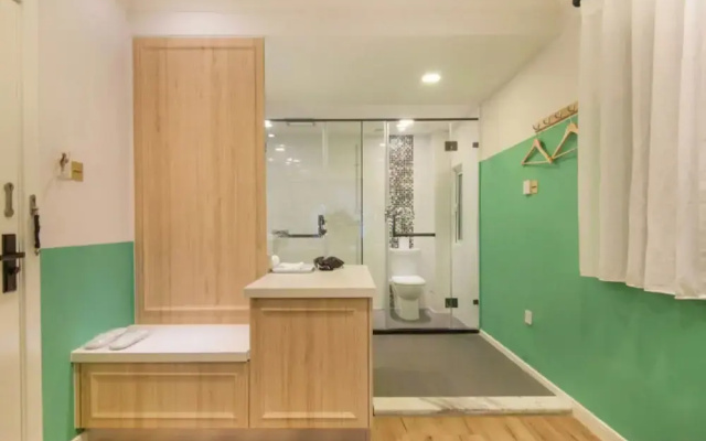 L.River Boutique Inn
