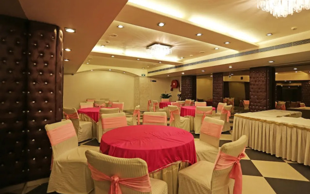 Emblem Hotel Hero Honda Chowk Gurugram