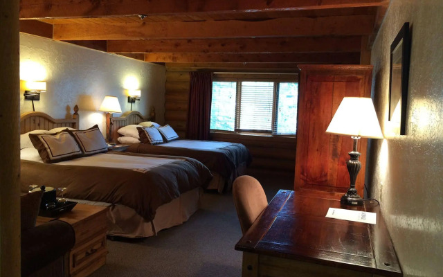 The Boulder Creek Lodge