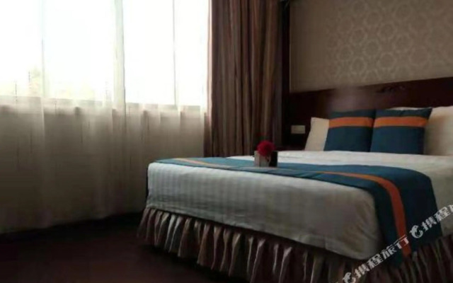 Jitai Chain Hotel (Shanghai Wildlife Park)