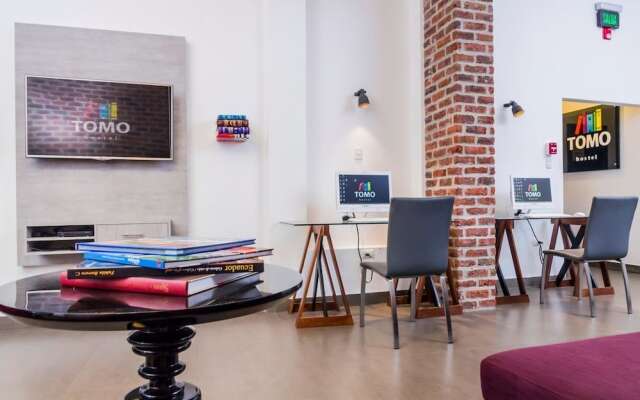 Tomo Hostel
