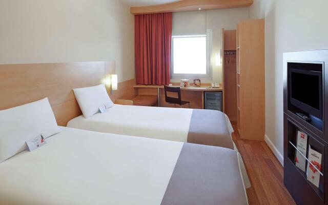 ibis Adana