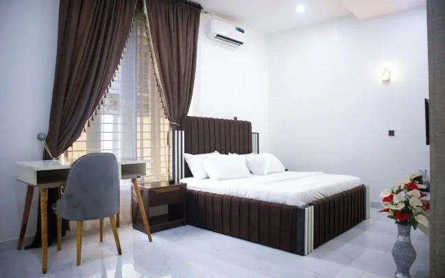 Kyeston Apartment