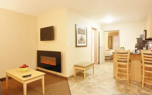Vegreville Suites