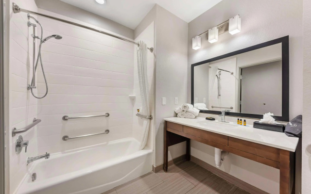 Best Western Plus Buda Austin Inn & Suites