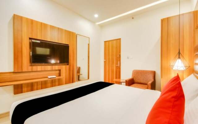 Capital O 62639 Inn The Centre